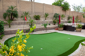 Backyard putting green at Norterra Assisted Living.